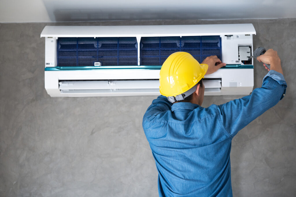 Servicing Air Conditioner