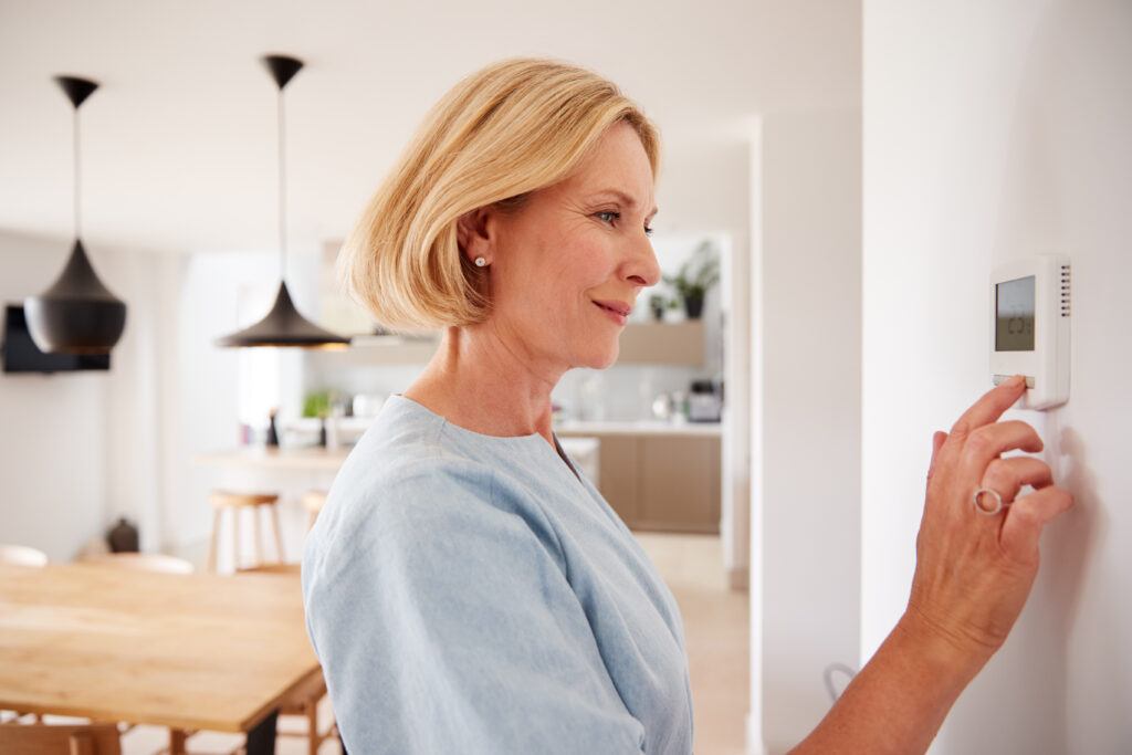 Thermostat settings effect AC power use